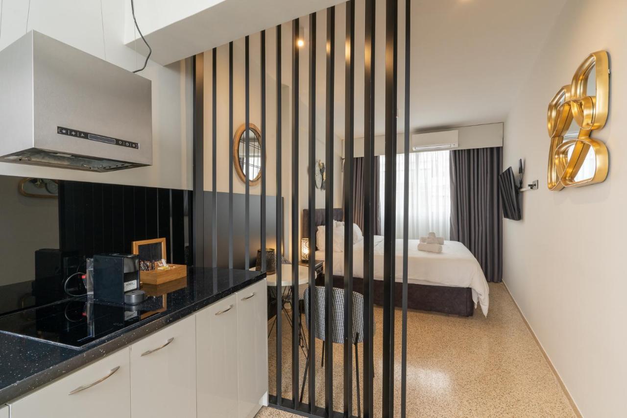 Dema Luxury Suites - Perikleous E8 Athens Exterior photo