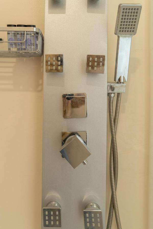 Dema Luxury Suites - Perikleous E8 Athens Exterior photo